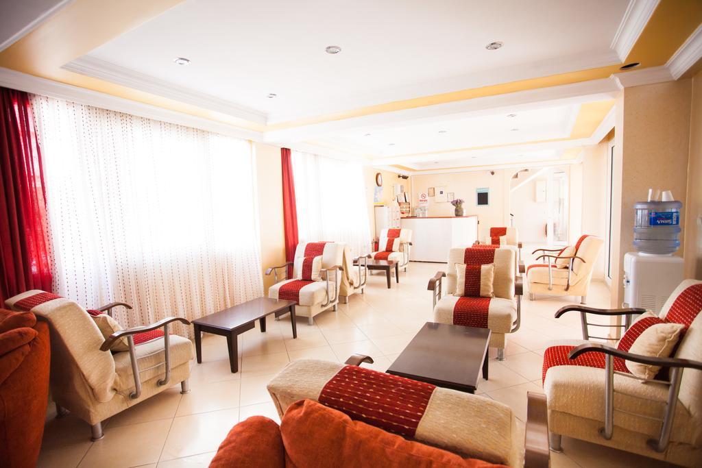 Yalcinkaya Apart Hotel Çeşme Eksteriør bilde