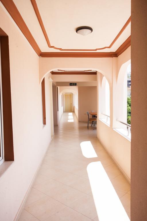 Yalcinkaya Apart Hotel Çeşme Eksteriør bilde